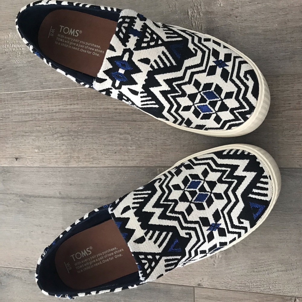 TOMS Women’s Flats/Slides